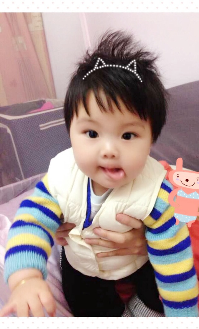 我是8357号陈薇然,正在参加苏州萌宝大赛,请为我投一票!